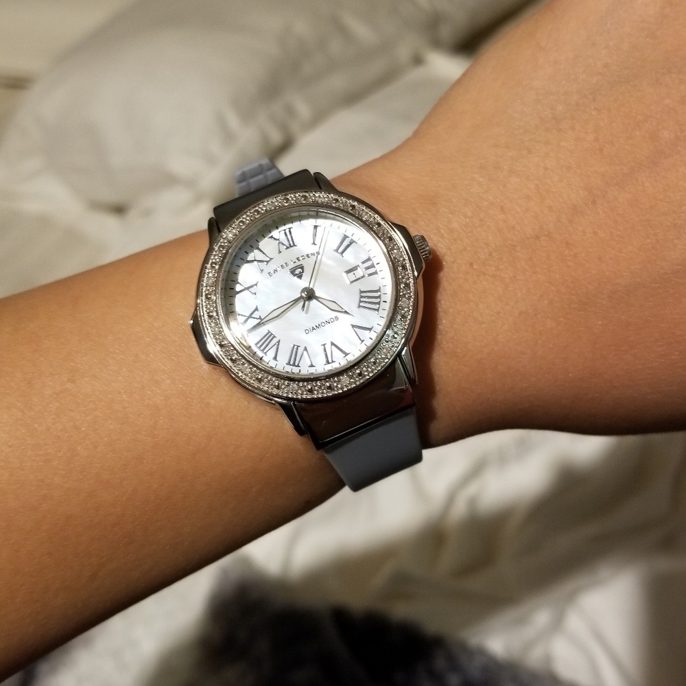 Watch - Picture 2 of 5